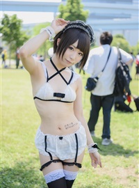 小胸配翘臀 妹子萌萌哒